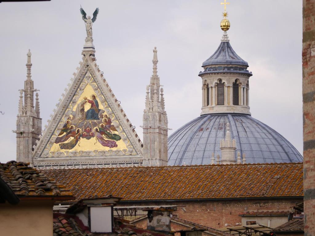 Albergo Tre Donzelle Siena Luaran gambar