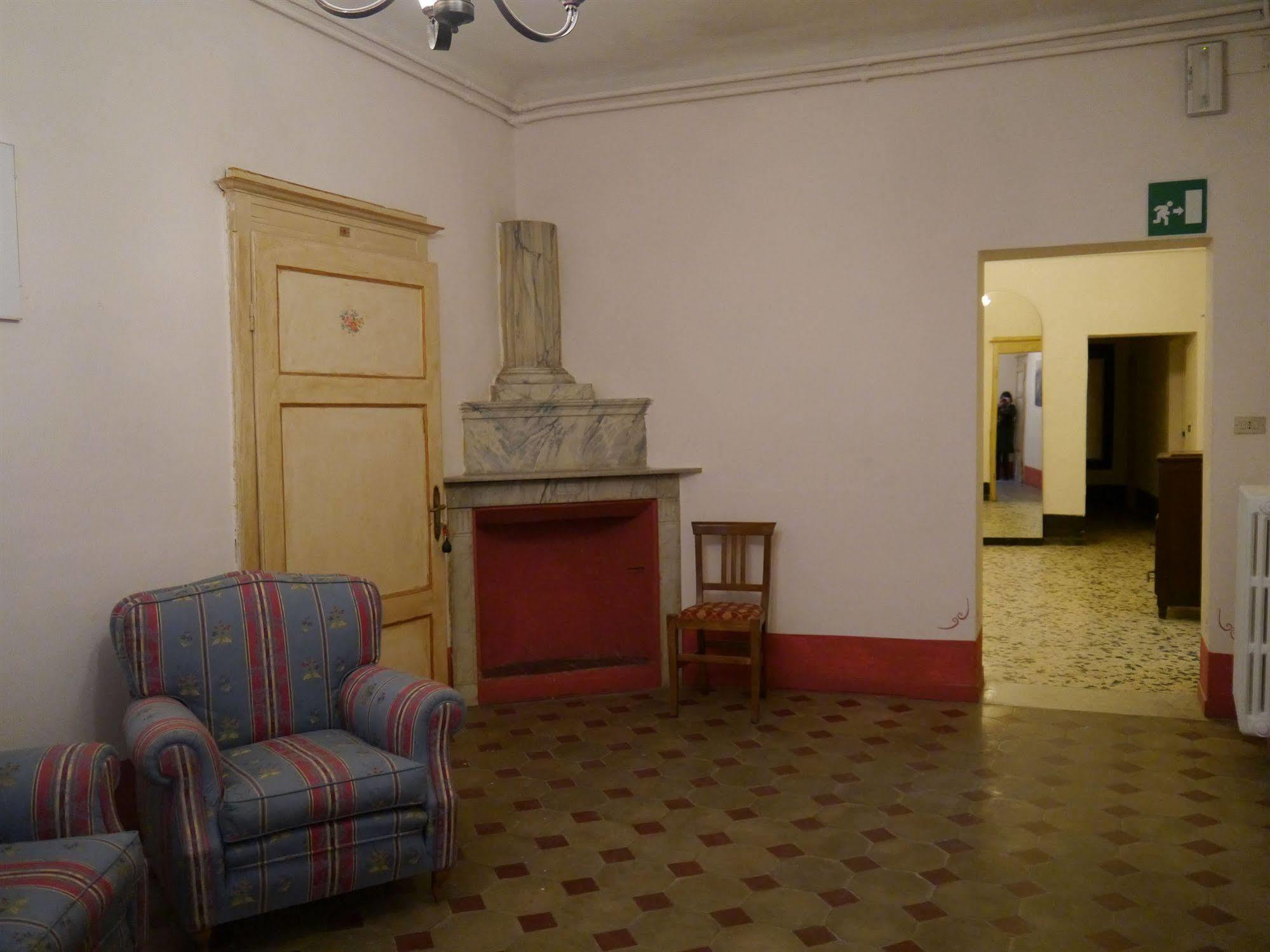 Albergo Tre Donzelle Siena Luaran gambar