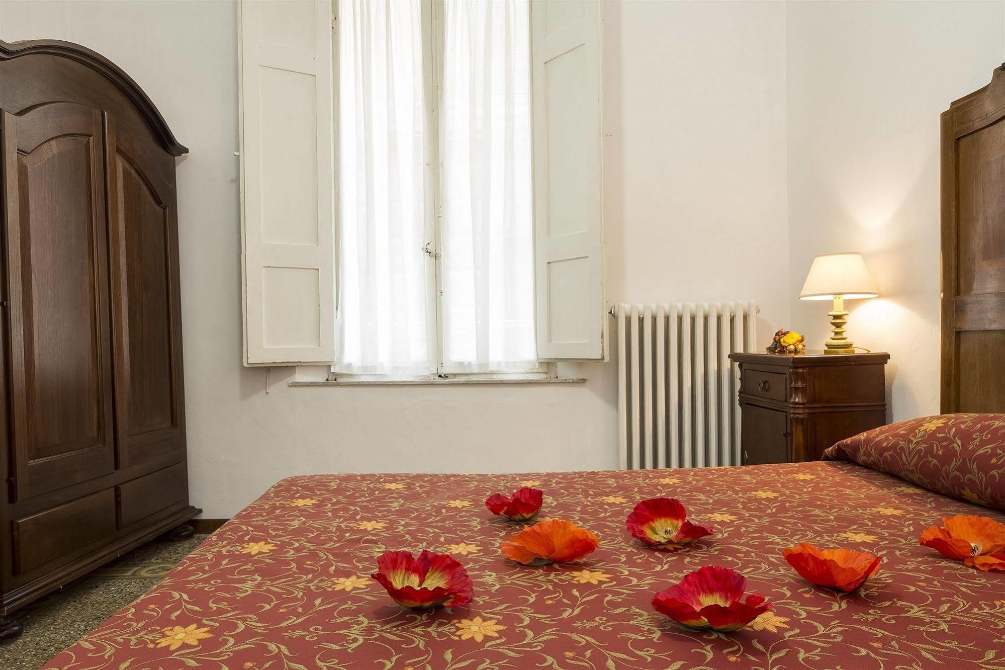 Albergo Tre Donzelle Siena Luaran gambar